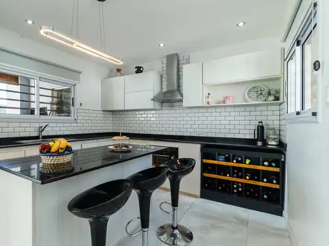 Casa Moderna En El Pato Con Pileta Y Apta Crédito