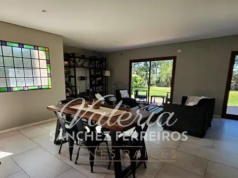 Casa en Alquiler en Las Golondrinas, USD 380.000