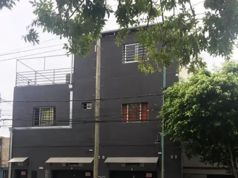 AV BERNARDO ADER 2500