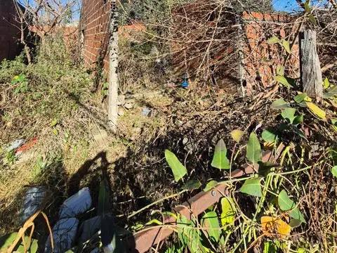 TERRENO EN VENTA CON CONSTRUCCIÓN