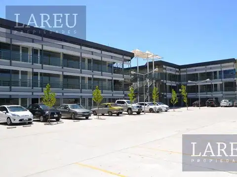 Local en venta / alquiler de 130m2 - Complejo Verdi 57, Pilar