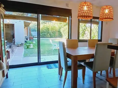 VENTA CASA MAS DEPARTAMENTO  Y PILETA EN ARGUELLO