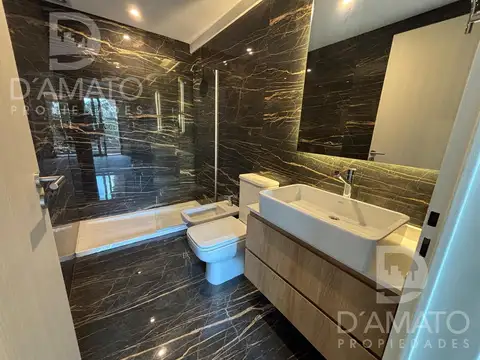 Departamento en Venta con 1 cocheras