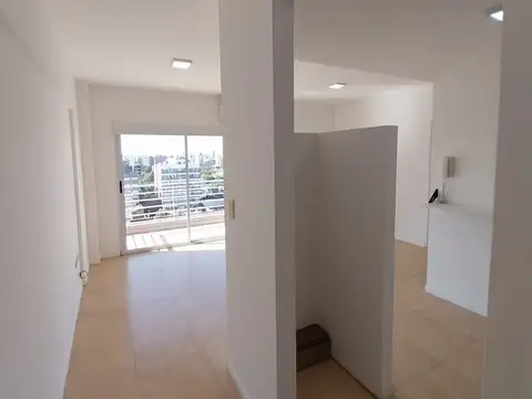 Av. Avellaneda 1600, Piso 9