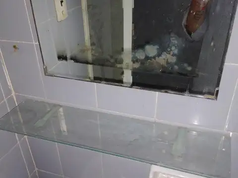 Local comercial en planta baja con vidriera