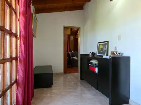 CASA 6 AMBIENTES VENTA RAFAEL CALZADA EN 2 PLANTAS