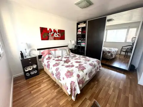 Triplex 4 ambientes en Chauvin