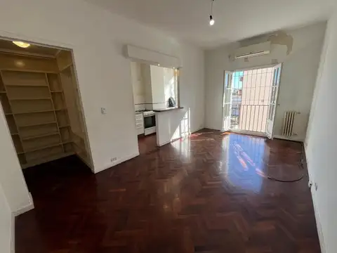 3 ambientes en Monserrat en Venta