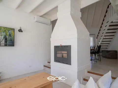 Casa 5 Ambientes en Venta Pinamar Centro
