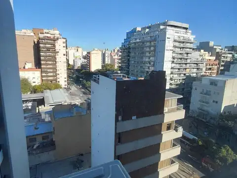 2 AMB - PISO ALTO - MUY LUMINOSO - EXCELENTE UBICACION
