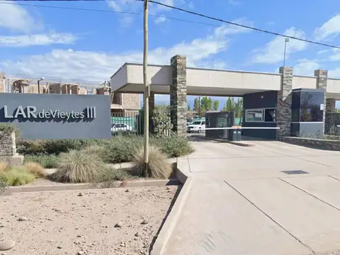 ESPECTACULAR LOTE BARRIO PRIVADO LAR DE VIEYTES 3