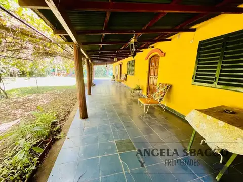Casa en Venta con 2 cocheras
