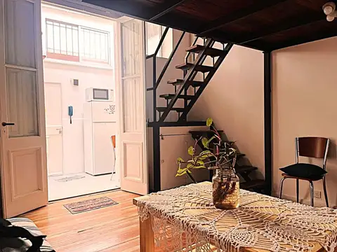 Depto Tipo Casa en Alquiler de 2 ambientes