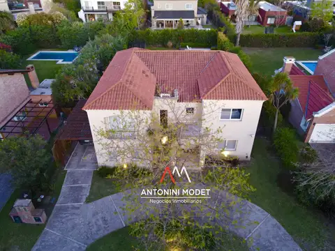 Casa en Venta en Saint Matthews, USD 425.000