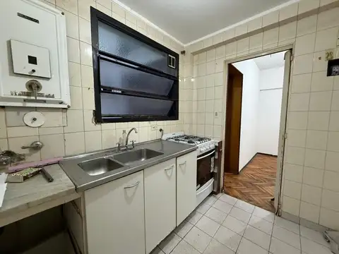TREINTA Y TRES ORIENTALES 100, Piso 7