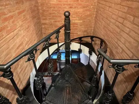 Departamento 7 ambientes con 4 baños