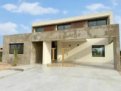 VENTA CASA EN EL NAUDIR