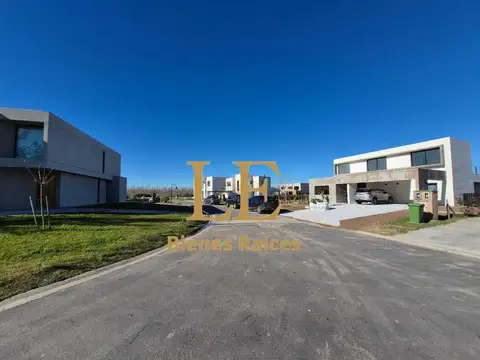Casa en Venta en El Naudir, USD 330.000
