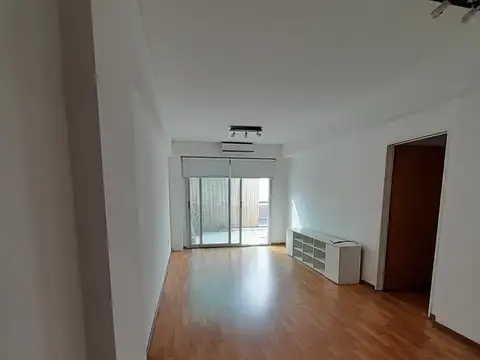 Jose Bonifacio 1500, Piso 8