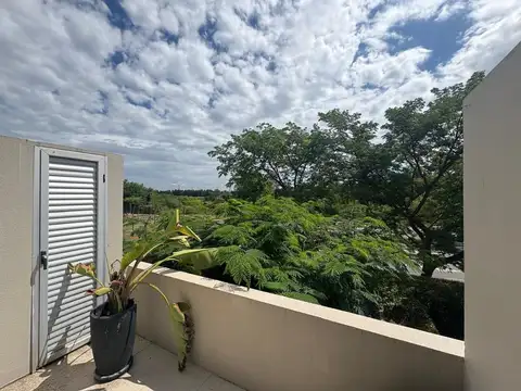 Departamento en Alquiler con 1 cocheras