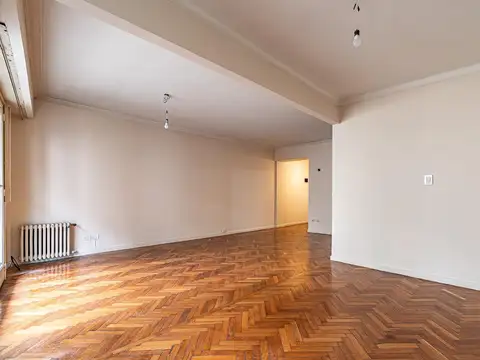 Plaza Vicente López. Recoleta. 3 amb de Categoría en 7° piso