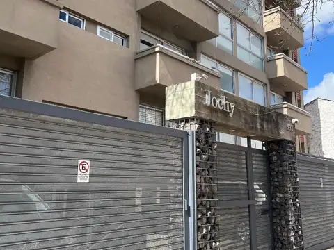 Alquiler departamento 2 ambientes en Castelar Centro