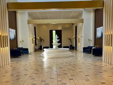 Casa 13 ambientes con 12 baños