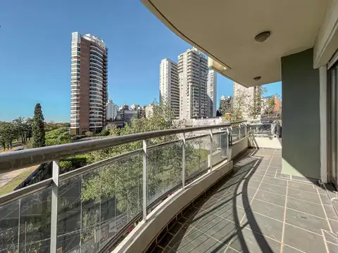 Piso Exclusivo de 3 Dormitorios en Barrio Martin