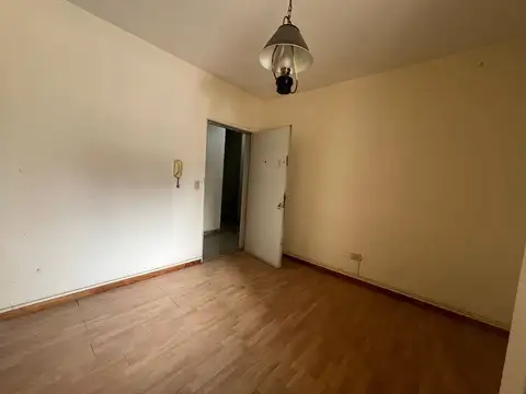 VENTA DE OFICINA MORON CENTRO