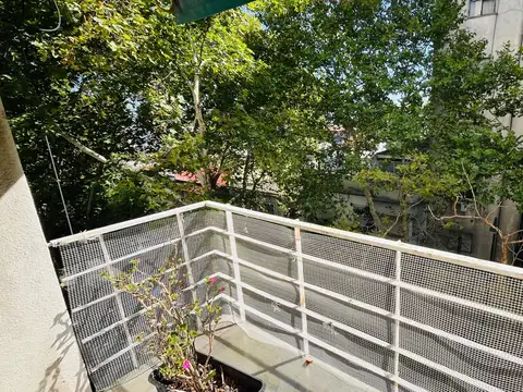 Av Independencia 4000, Piso 4