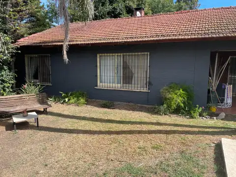 Casa en Venta con 3 cocheras