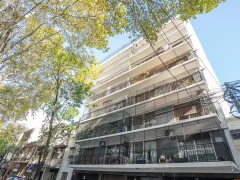 VENTA ELEGANTE DEPTO 4 AMB CON DEPENDENCIA COCHERA COLEGIALES
