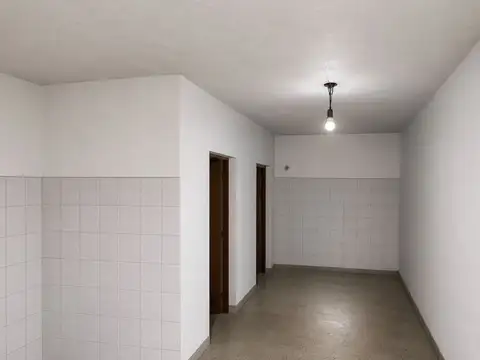 Galpon en Alquiler en Gregorio de Laferrere, $ 900.000
