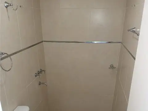 Departamento en Alquiler en Villa Centenario, $ 350.000