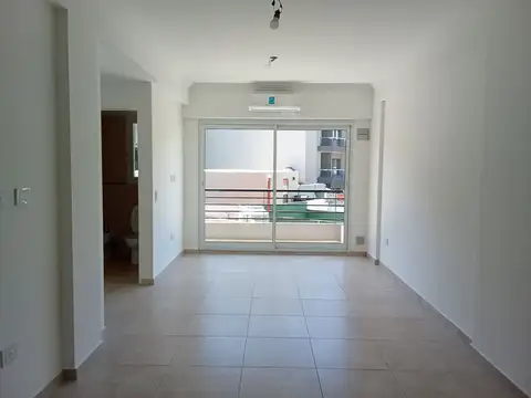 Departamento en Alquiler en Parque Chas, $ 500.000