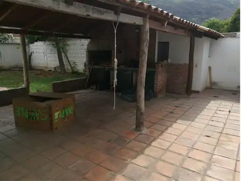 Casa en 3 cerritos UNA PLANTA 3 dor, 1 baño completo, jardin