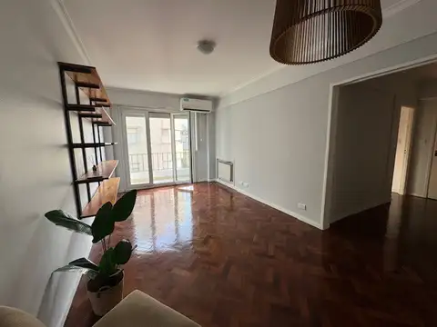 pacheco de melo 2100, Piso 5