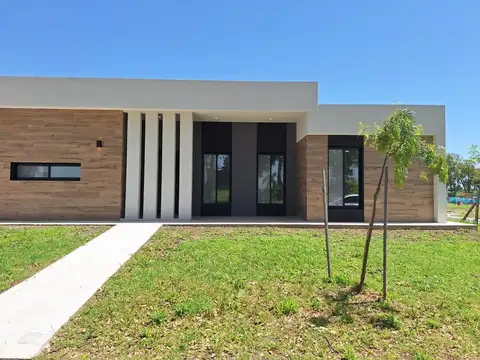 NEV. Casa interna 4 ambientes Santa Sofia - Pilar del este