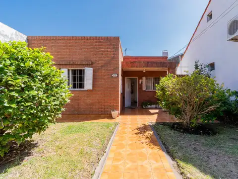 Venta casa 4 ambientes en Villa Adelina
