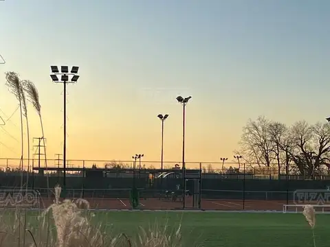 Terreno en Venta, FOT 0,55