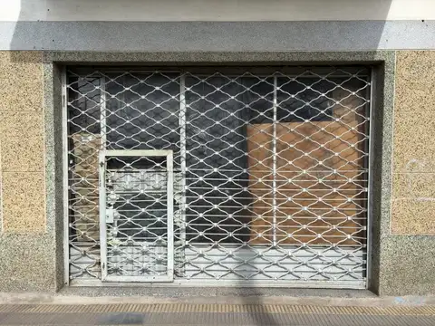 Alquiler de Local en Aristóbulo y Escalada