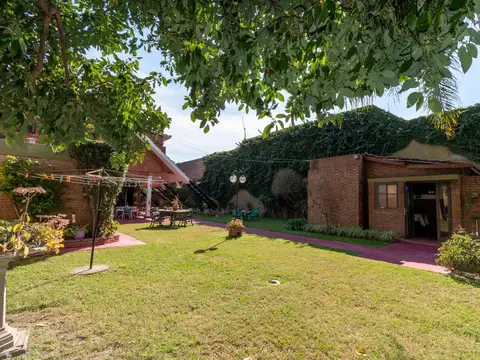 VENTA CASA ESTILO CHALET 4 DORMITORIOS