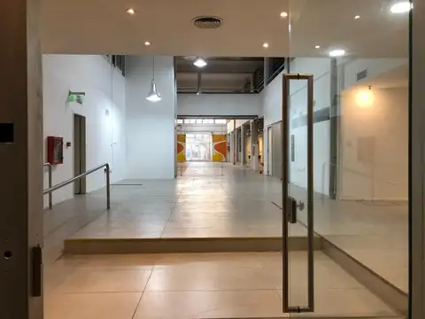 "Corredor Libertador" - 2.000 m² - Sin Expensas