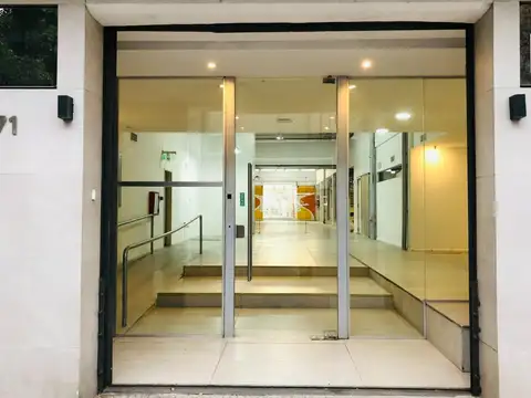 "Corredor Libertador" - 2.000 m² - Sin Expensas