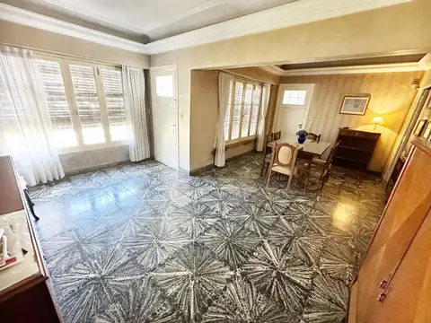 Casa de 4 ambientes en Temperley Apto Credito