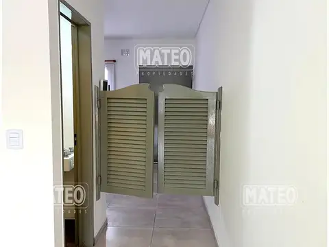 Casa 3 ambientes con 2 baños