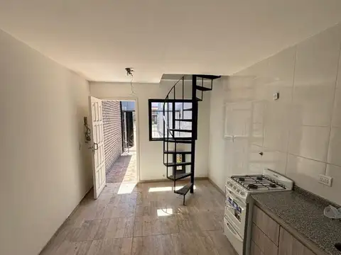 Depto Tipo Casa en Venta de 1 dormitorio