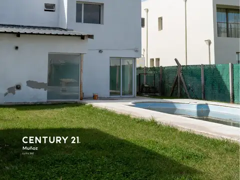 Casa en venta b° privado la pedrera