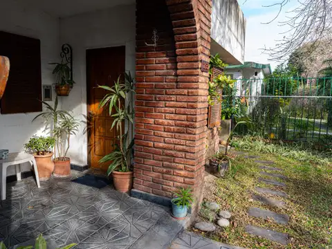 BARDAS 2131 , Piso 0