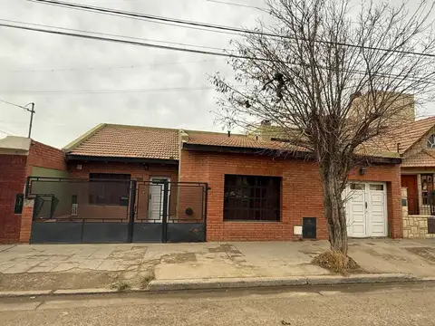 CASA 3 DORM QUINCHO Y AMPLIO PATIO APTA CREDITO!